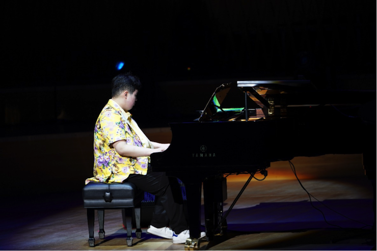 世界自闭症日，优德88未来艺术家刘明康与他的朋友们温情奏响“音乐与梦想”慈善音乐会