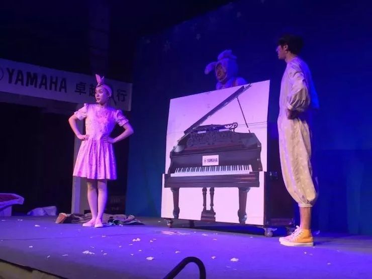 优德88献给孩子的音乐启蒙课|儿童剧《七耳兔寻找乐器之王》巡演·广州站成功举办