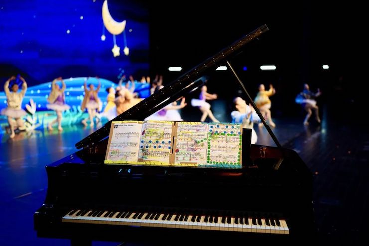 奥林匹克音乐展演宣传大使刘明康和他的朋友们暨第14届世界自闭症关注日音乐会圆满结束！